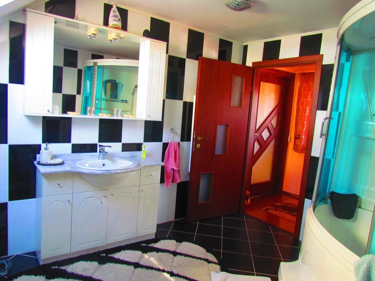 Гостевой дом Amelia House Фэгэраш-22