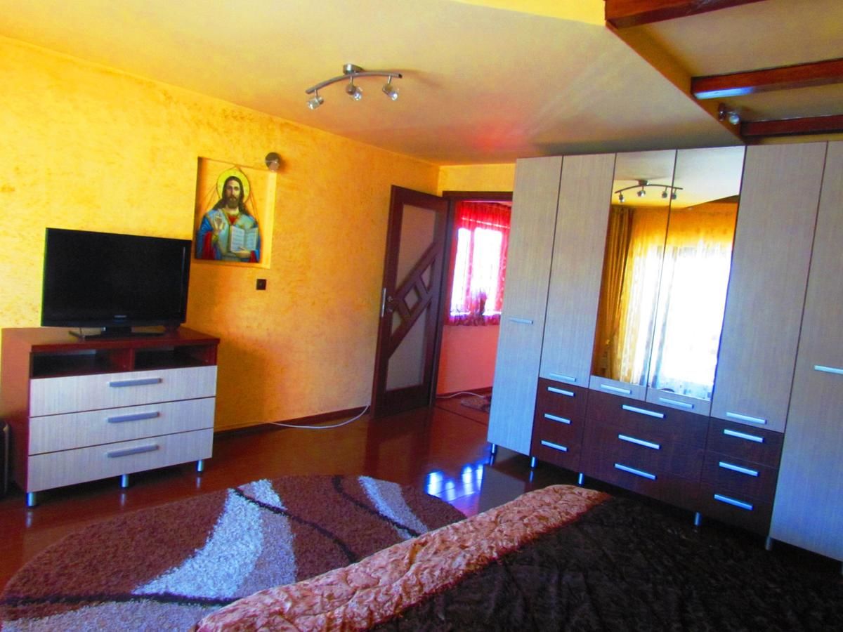 Гостевой дом Amelia House Фэгэраш